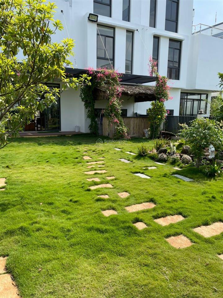 Cần tiền bán nhanh căn biệt thự 320m2 đã hoàn thiện đang cho công ty nước ngoài thuê giá bán 24,5ty