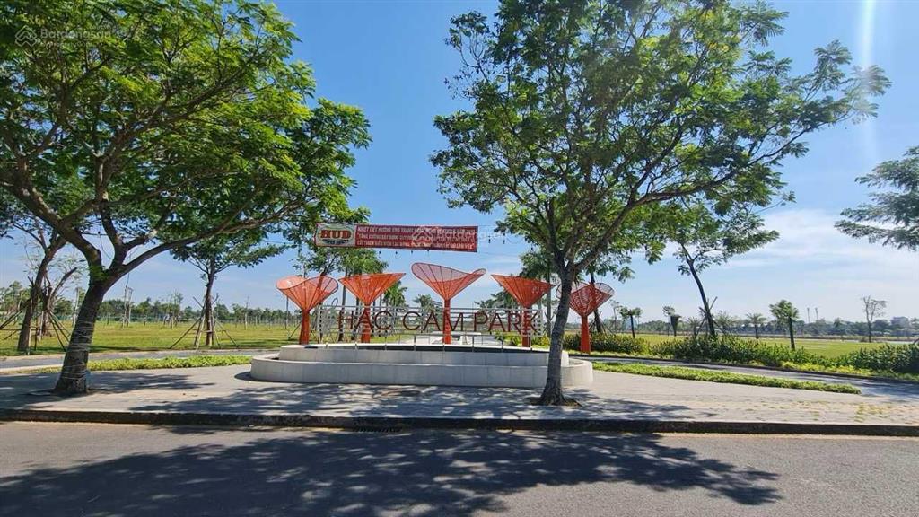 Hot một căn duy nhất một căn shop 200m2 mặt tiền đường 30m đối diện tttm giá 33tỷ  0938 051 ***