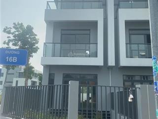 Bán nhà 2 mặt tiền trong khu đô thị đông tăng long, quận 9, hồ chí minh