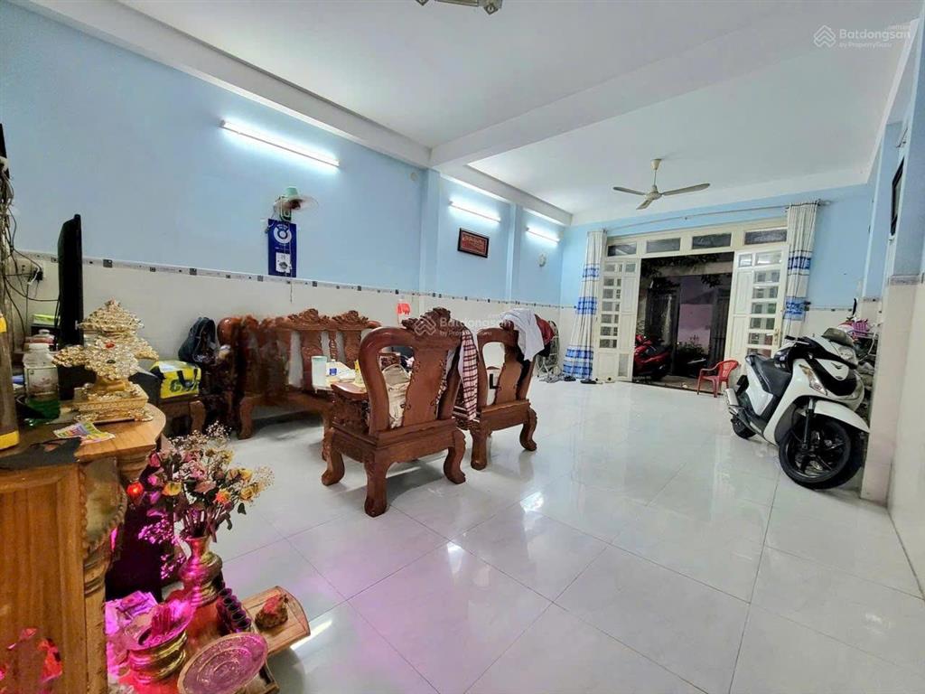 Bán gấp nhà hẻm xe tải 7 chổ ngủ nhà âu cơ 95m2 (5.3x18),4 tầng giá 9.99 tỷ. 0939 833 ***