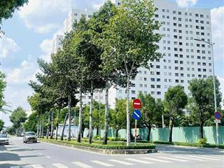 Bán căn góc chung cư 1050 chu văn an, 77m², tầng trung, view landmark 81, giá cực tốt chỉ 2.6 tỷ