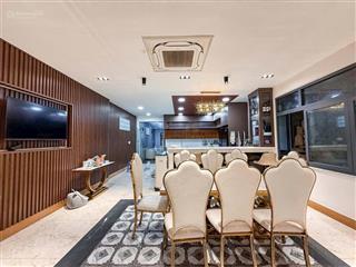 Bán biệt thự 5 tầng, đất 310m2, có hồ bơi, thang máy, gara ô tô, ngay trung tâm bình thạnh. 49.5tỷ