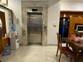 Quận 11 cần bán nhanh biệt thự mặt tiền đường cư xá lữ gia, có sẵn tháng máy, gara để 2 xe hơi rông