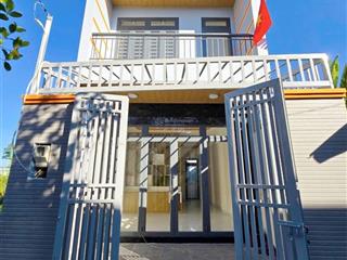 Bán nhà 1 trệt 2 lầu gần vinhomes quận 9