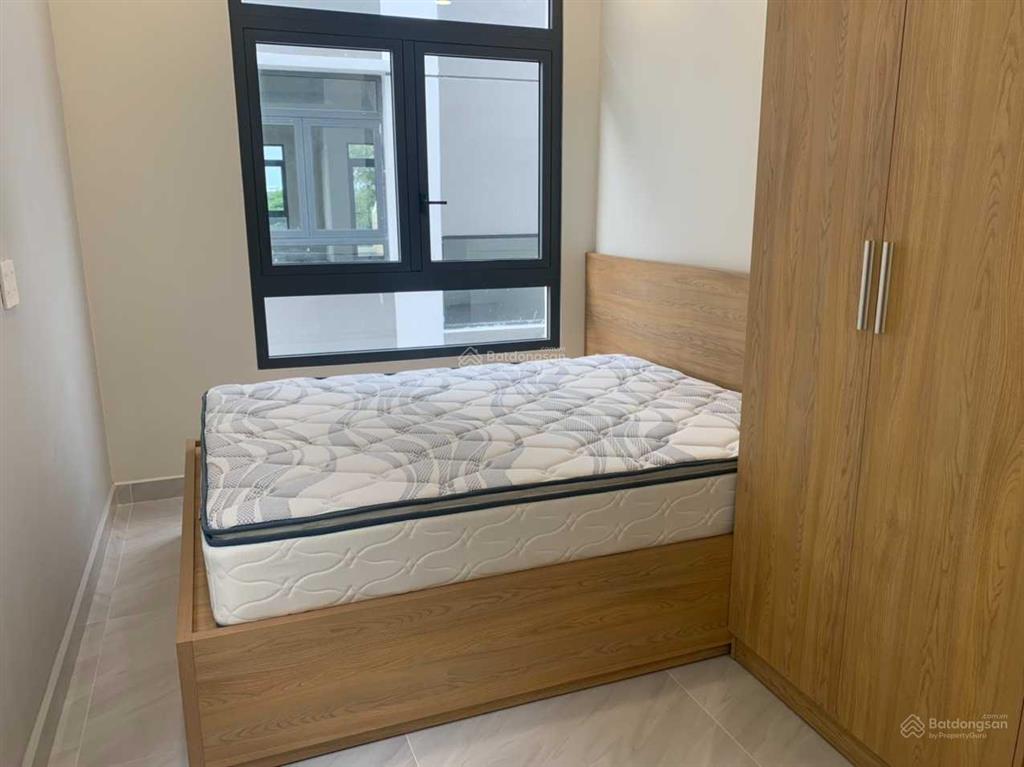 Cho thuê nhà mega village, khang điền, 1 trệt 2 lầu nội thất đẹp 12 triệu/tháng 0902 442 ***