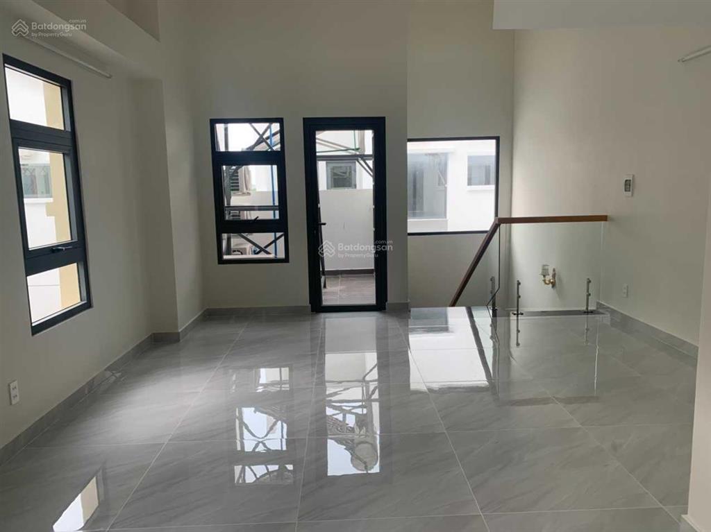 Cho thuê nhà mega village, khang điền, 1 trệt 2 lầu nội thất đẹp 12 triệu/tháng 0902 442 ***