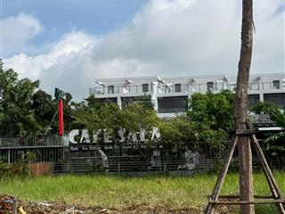 Mặt tiền kinh doanh đường 16m, gần lã xuân oai, cụm kinh doanh giá 8tỷ1 dt 100m2 5x20 quận 9