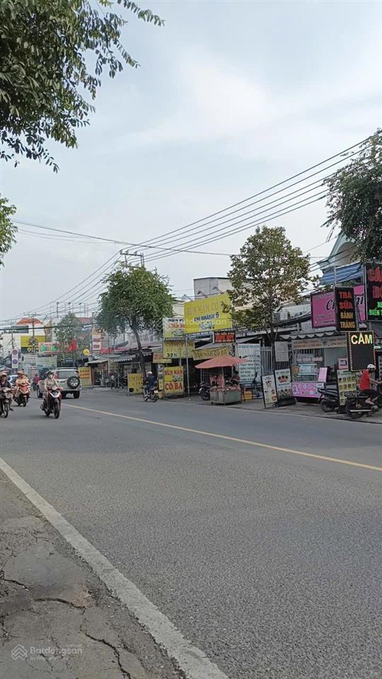Bán gấp nhà mt phạm hùng, q8, dt 4,9x12m. (sân 40m2) 1 trệt 1 lầu giá 9,5 tỷ(tl)  0938 888 ***