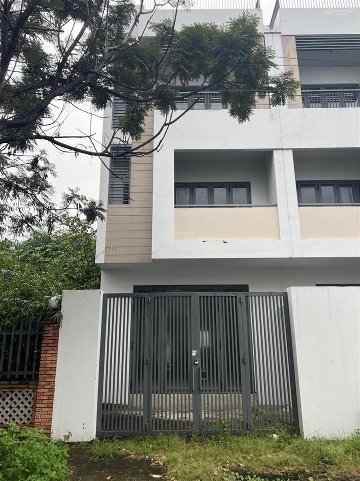 Bán nhà thô 5x20m. 1 trệt, 3 lầu. kdc lập phúc, phước kiển, nhà bè. giá 8,6 tỷ.  0938 888 ***