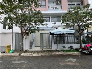 Bán căn góc toà chdv. 1 bán hầm, 3 lầu. lê văn lương, phước kiển, nhà bè. g 15,5 tỷ  0938 888 ***