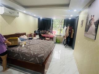 Bán tập thể mặt phố thái thịnh  đống đa. sổ to 43m2, sử dụng 90m2