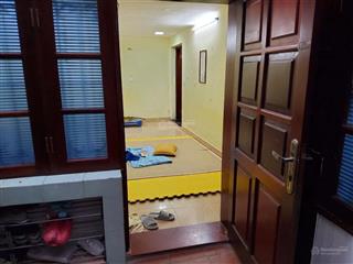 Bán nhà tập thể tầng 1 láng hạ, đống đa. dt 80m2, nguyên bản, gần phố