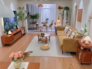 Bán căn tập thể phạm ngọc thạch đống đa lô góc siêu rộng ,130m ,tầng thấp oto đỗ chân toà