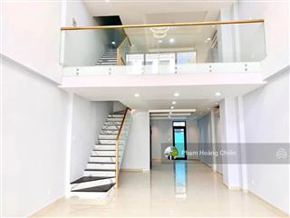 Cho thuê shophouse lakeview city dt 5x20m 1 trệt 1 lửng 3 lầu giá 30 triệu hoàn thiện có máy lạnh