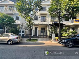 Bán gấp nhà phố góc dt 7x20m 1 trệt 3 lầu nhà hoàn thiện giá 23 tỷ thật 100%  0907 110 *** chiến