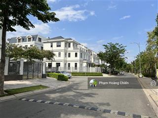 Biệt thự view sông vip khu lakeview city, dt 8x20m 3 lầu giá 29.9 tỷ nhà thô hướng nam thoáng mát
