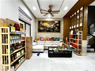 Bán gấp nhà phố góc hông lakeview city 142m2 1 trệt 3 lầu, nhà hoàn thiện giá 23 tỷ, 4pn 5wc