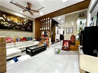 Bán gấp nhà phố góc hông lakeview city 142m2 1 trệt 3 lầu, nhà hoàn thiện giá 23 tỷ, 4pn 5wc