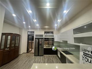 Cho thuê nhà phố lakeview city, full nội thất đẹp, 1 trệt 3 lầu, 4pn 4wc giá 30 triệu  0907 110 ***