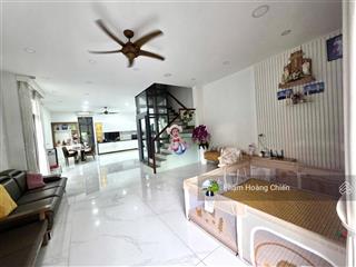 Biệt thự view sông vip lakeview city, 8x20m 3 tầng 29.8 tỷ , full nội thất có thang máy giá 37 tỷ