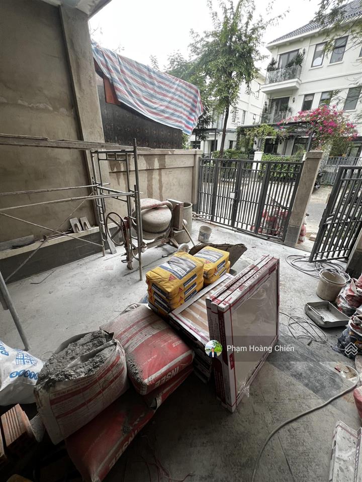 Cho thuê nhà phố mới 100% lakeview city dt 5x20m giá 30 triệu bao vat, hoàn thiện cơ bản 4pn 5wc