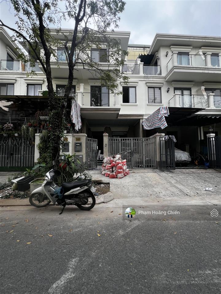 Cho thuê nhà phố mới 100% lakeview city dt 5x20m giá 30 triệu bao vat, hoàn thiện cơ bản 4pn 5wc