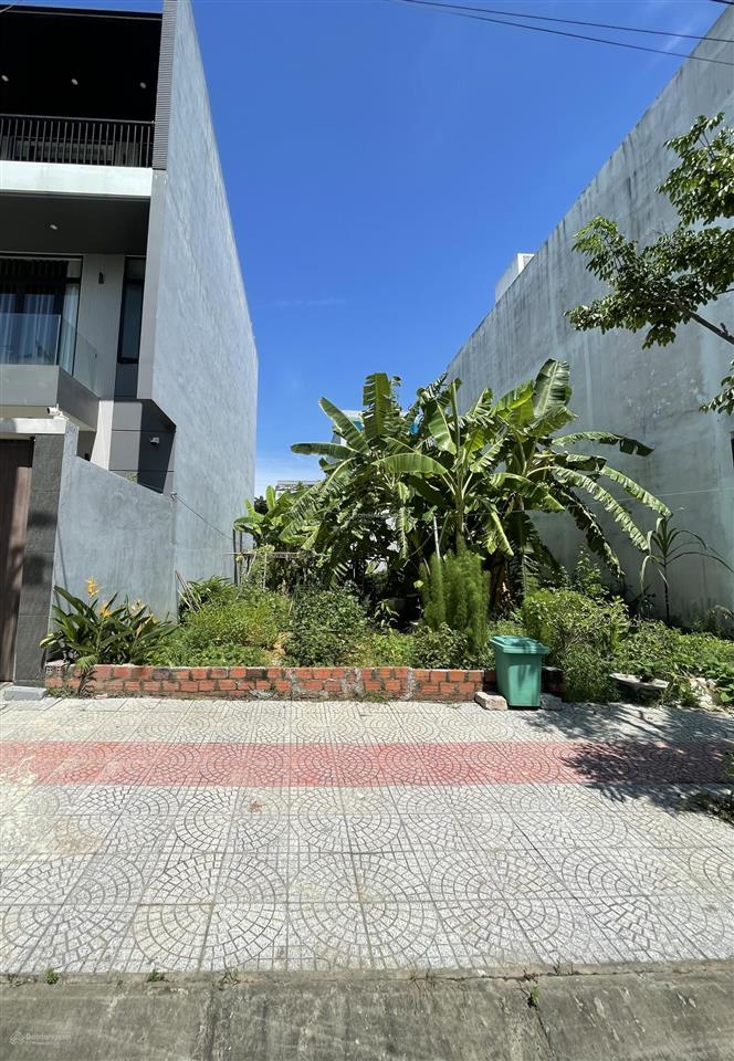 Bán lô đất khu đảo víp hoà xuân, 100m2, gần view sông thoáng mát
