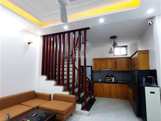 Bán nhà ngay đường đôi ql6 thị trấn chúc sơn, 3 tầng 3 ngủ đầy đủ nội thất, cạnh chợ, hồ điều hoà