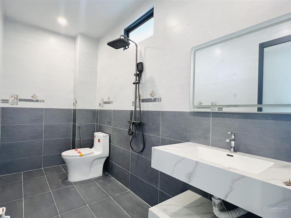 [hot]bán nhà 2 tầng 154m2 mới xây hiện đại chỉ 2tỷ450tr trên đường rộng 30mcam kết không ngập lụt