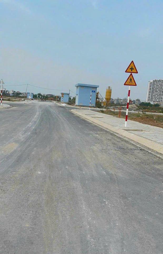 Giá siêu ngộp nền đất ĐHQG 245 đường Gò cát, mặt tiền nền đường 32m, DT 198m2