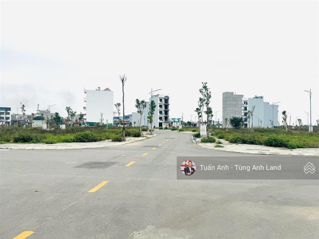 View công viên, hàng hiếm. lô đất 40m2 tđc 9,2ha thành tô