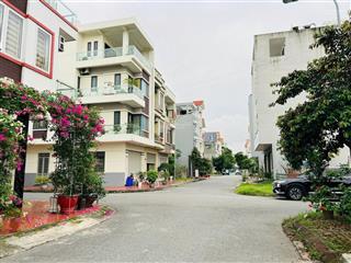 Bán lô 93m2 mặt tiền 5m có 3 mặt thoáng đất tái định cư đằng lâm 2, thành tô
