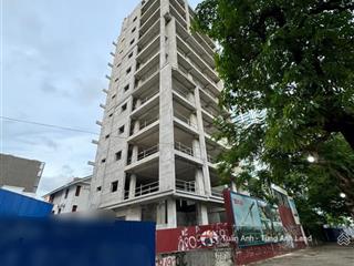 Bán tòa nhà 12 tầng 425m2 mặt đường lê hồng phong