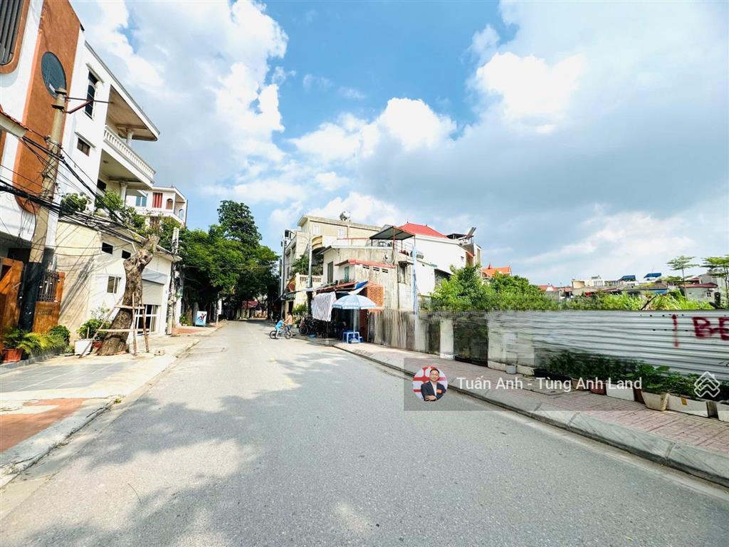 Bán lô 66m2 mặt đường 83 vạn mỹ ngô quyền