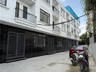 Bán cụm nhà xây mới ô tô đỗ cửa, tại đại thành gần kđt đô nghĩa, dt 52m276m2x 3 tầng  0968 530 ***