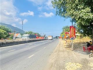 Đất kkt vân phong, đường lớn. nhiều thổ, mặt tiền 8m. giá chỉ 7 triệu 4/m2