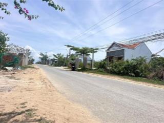 Đất kkt vân phong, gần kcn dốc đá trắng. cách đường ven biển chỉ 400m, giá chỉ 8tr/m2