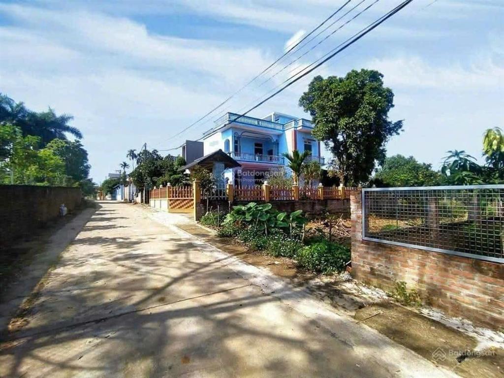 Chuyển nhượng 522m2 mặt tiền 15m thôn 3 phú cát quốc oai hà nội