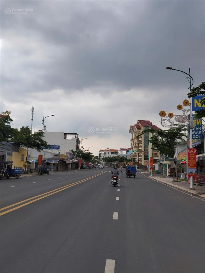 Bán lô đất thổ cư ở trong khu dân cư gần chợ bến cát