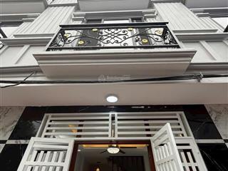 Cc gửi bán nhà xây mới 4t x32m x2.8 tỷ oto đỗ gần cách kcn thanh oai, chợ đầu mối phía nam10p đi xe