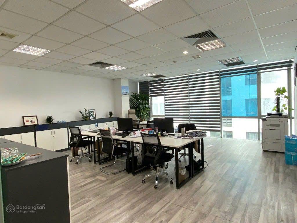 Cho thuê văn phòng tại tòa viễn đông  36 hoàng cầu  đống đa, dt 100m2. giá 260k/m2/th