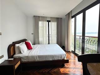 Căn hộ 3 ngủ ban công rộng, view hồ tây siêu đẹp, sang xịn
