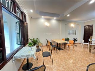 Cho thuê văn phòng tại phố nguyên hồng, sàn 50m2 giá cực rẻ 10tr/th nhà mới 100% có pccc