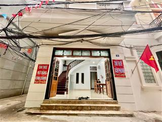 Cho thuê mặt bằng kinh doanh tầng 1 tại 76 nguyễn chí thanh đống đa, 50m2 giá 13 triệu/th có tl