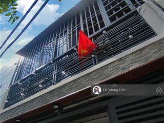 Bán nhà âu dương lân. 31m2 ngang 4.2m. nhà mới đẹp. 2 ngủ. bank cho vay 3 tỷ. sát parcmall chỉ 300m
