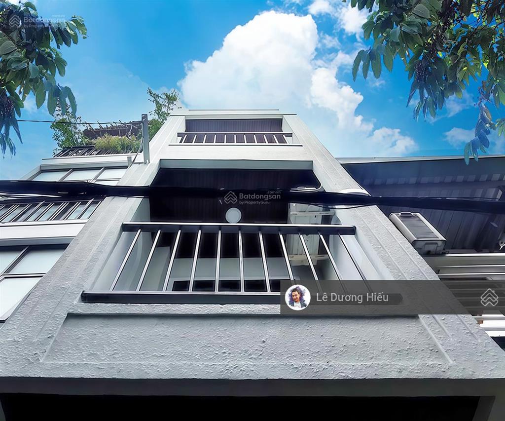 Chính chủgiá tốt. nhà mới. hẻm 737 lạc long quân. 3 tầng. 2 ngủ3 vệ sinh. hẻm 3.5m (có video)