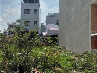 Chính chủ gửi bán nhanh lô đất hướng đông. giá tốt. chỉ 7 tỷ 300. bao thuế phí. đã ép cọc