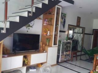 Kẹt tiền bán gấp nhà phố khu cao cấp