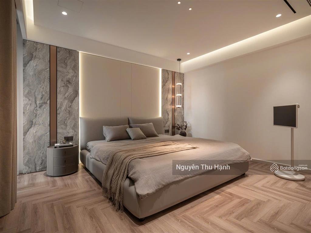 Dự án hateco laroma  huỳnh thúc kháng cần bán nhanh căn góc 3pn, 137m2, tầng cao giá 15 tỷ