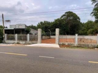 Hơn 1105 m2 200m2 thổ cư giá 275 triệu rào sẵn trung tâm phú riềng